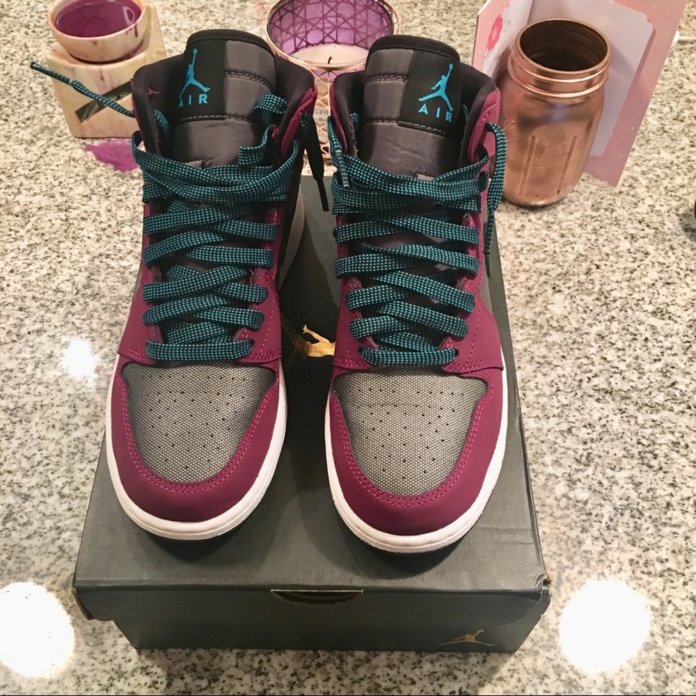 ❗️SOLD❗️Nike Air Jordan 1 Retro High GG